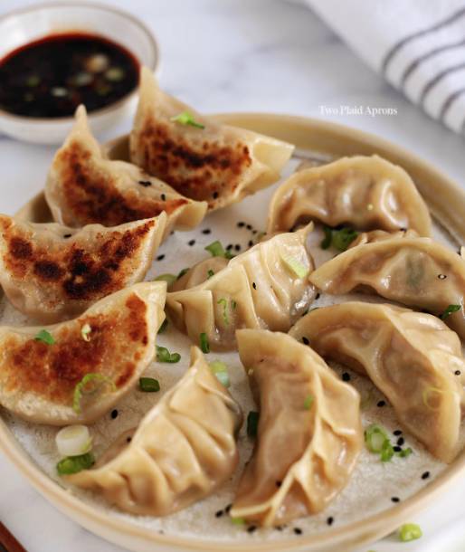 çª©è²¼ / Fried or Steamed Chicken Dumplings