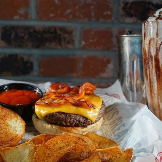 1/2lb Bacon Chz Burger