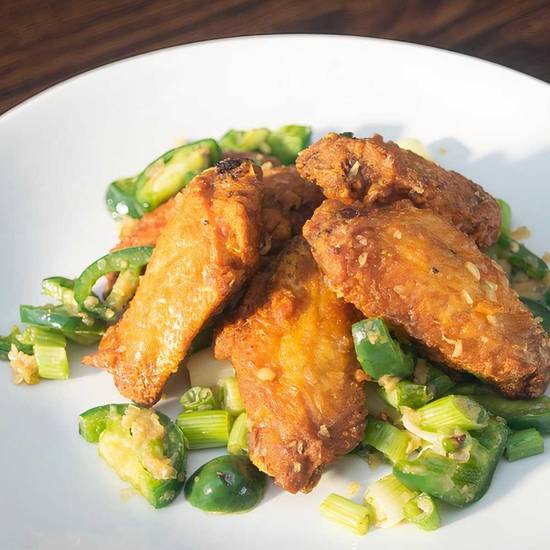 19. Salt & Pepper Chicken Wings (6 pcs)