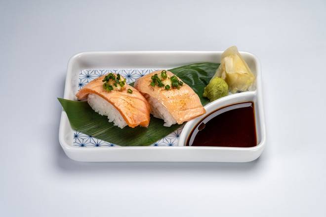 2pcs Aburi Salmon*
