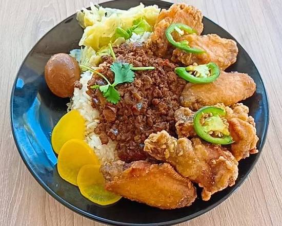 #3. chicken wings bento