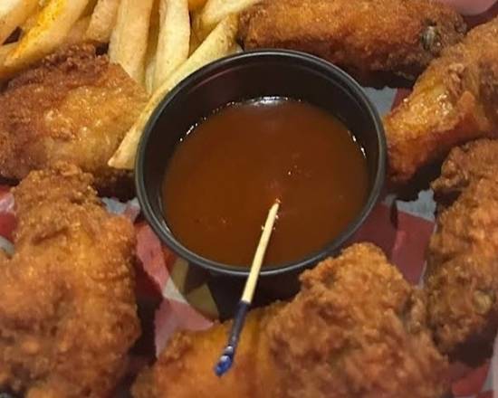 6- Hot Wings & Fries