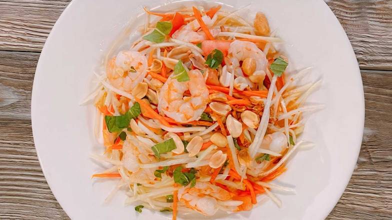 8. Papaya Shrimp Salad with Peanut (Gá»i Ä‘u đủ Vá»›i Tôm)