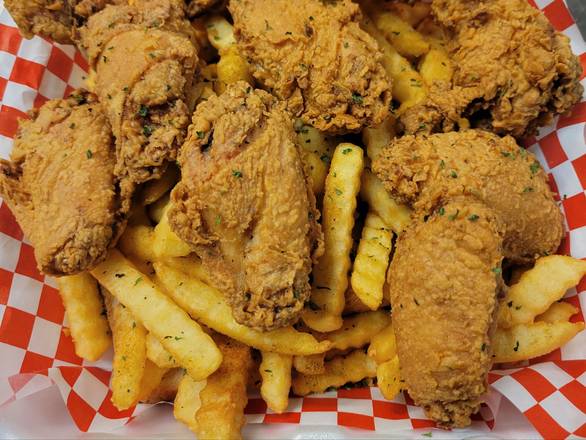 8pc Wing Dings Basket