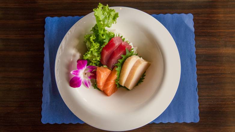 A12. Sashimi Appetizers