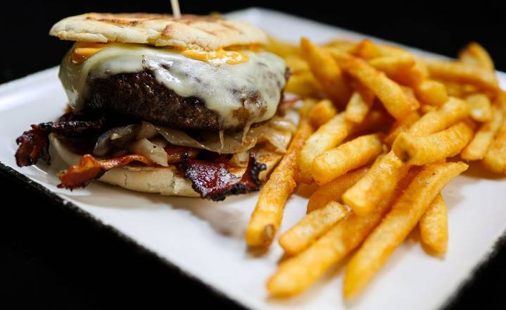 Bacon Swiss Burger