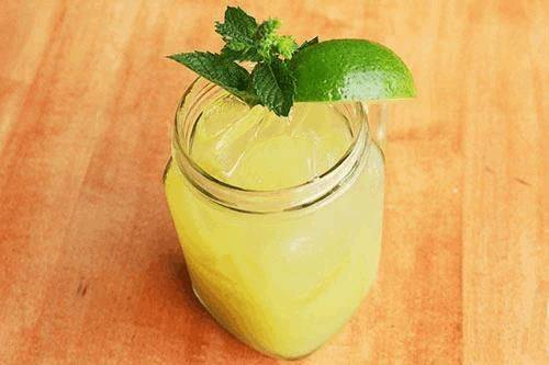 Basilly Pearfect Lemonade