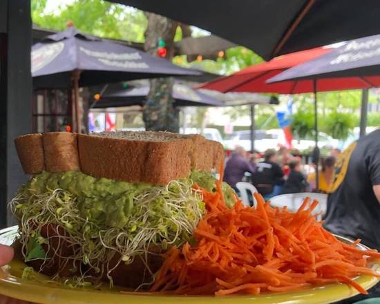 Bilbo Magnificent Sandwich