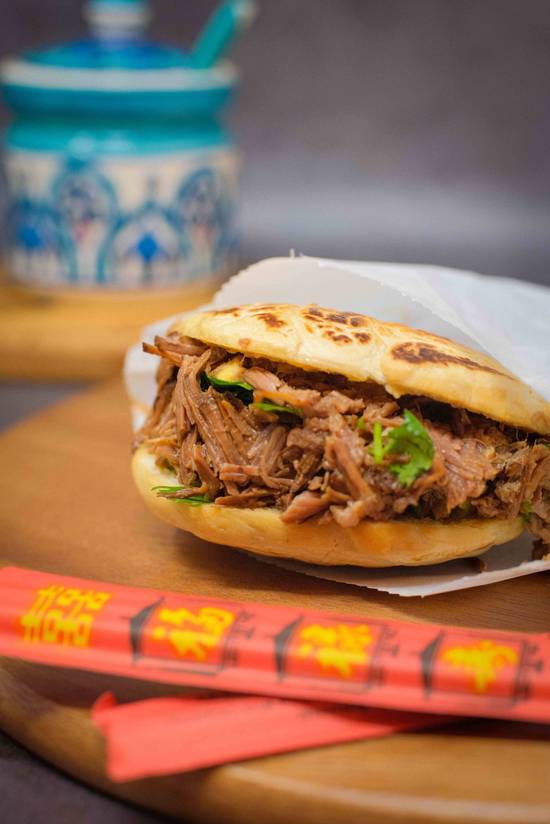 Braised Beef Sandwich è…Šæ±ç‰›è‚‰å¤¹é¦