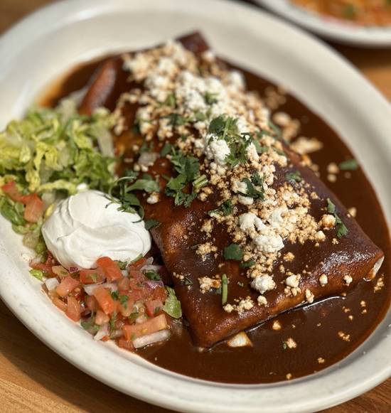 Burrito Chicken Mole Negro