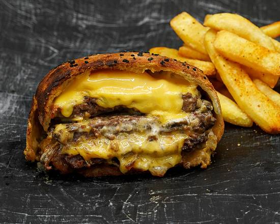 Calzone Classic Burger & Fries