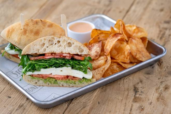 CAPRESE SANDWICH