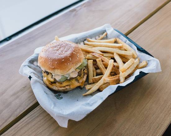 Charlys Burger Combo