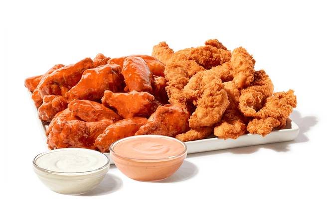 Chicken Fingerzâ„¢ and Traditional Wings Zampler Platter