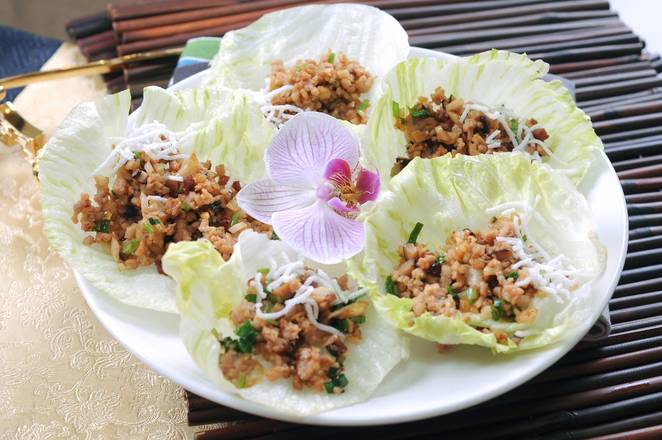 Chicken Lettuce Cup