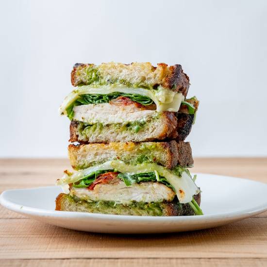 chicken pesto sandwich