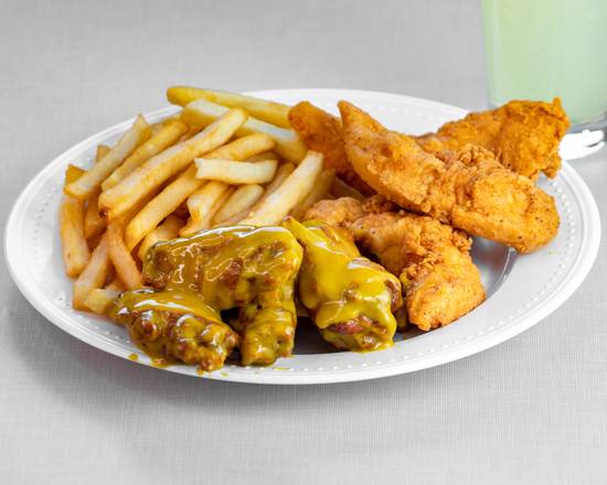 Chicken Tenders (3 pcs) and Wings (5 pcs)