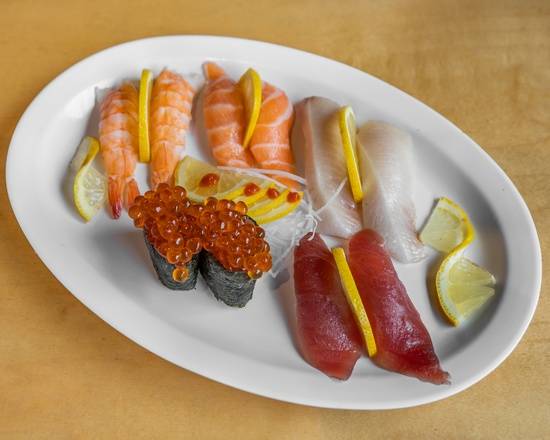Chirashi (Raw)