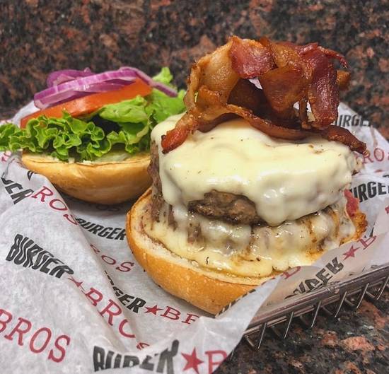 Classic Bacon Cheeseburger