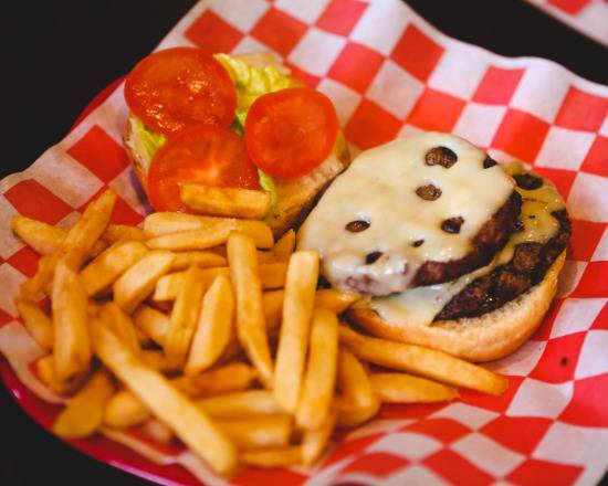 Classic Cheeseburger