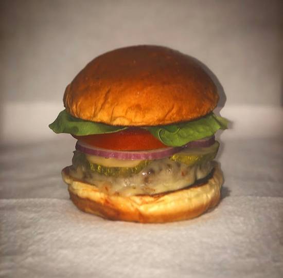 Classic Cheeseburger