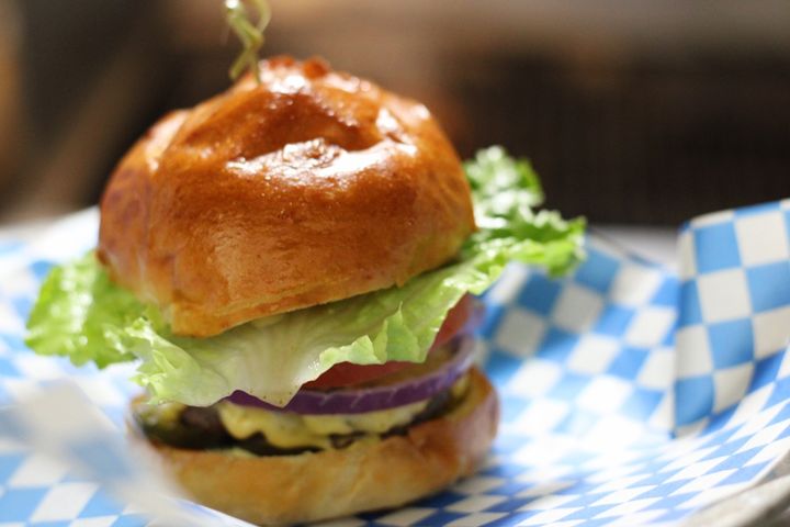 Classic Cheeseburger