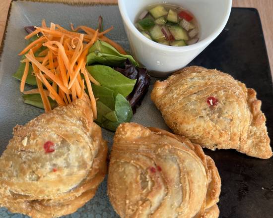 Curry Puff (2) (Vegetarian)
