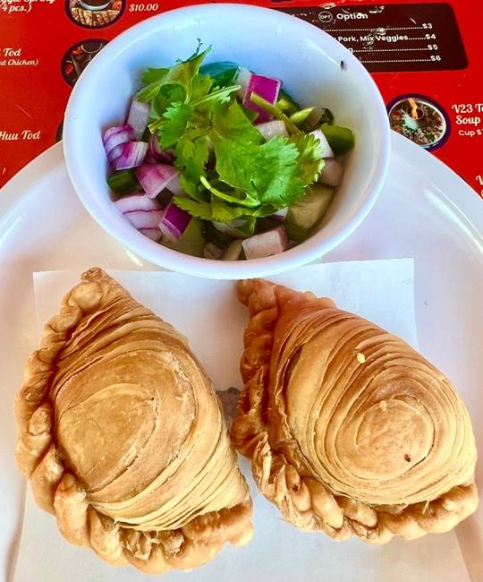 Curry puff (chicken)
