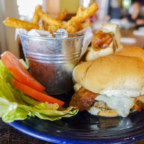 Deli Deluxe Burger