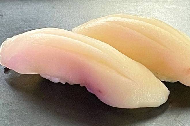 Escolar Sushi