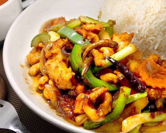 F. Gai Pad Med Ma Muang