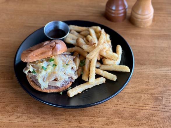 FRENCH ONION BURGER