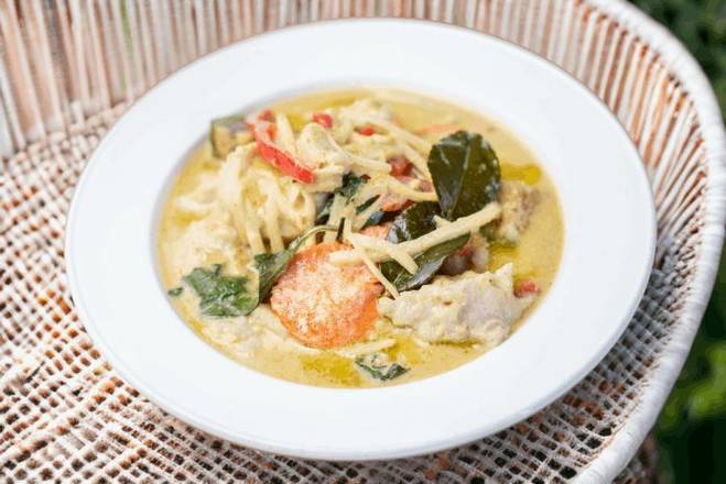 Green Curry Fish Cake