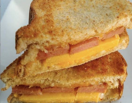 Grilled Bacon and Ham Cheese Sandwiches
