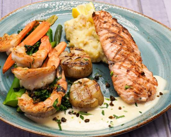 Grilled Seafood Trio