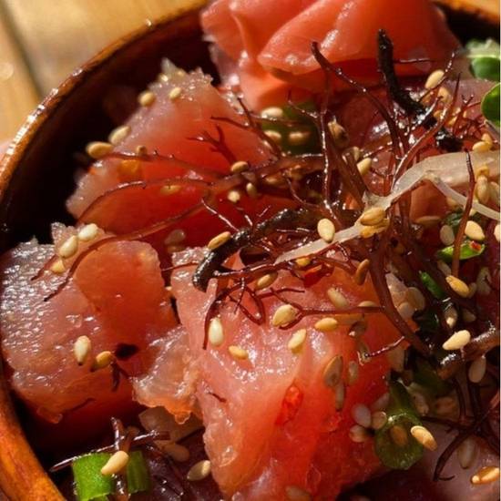 Hawaiian Ogo Poke Bowl