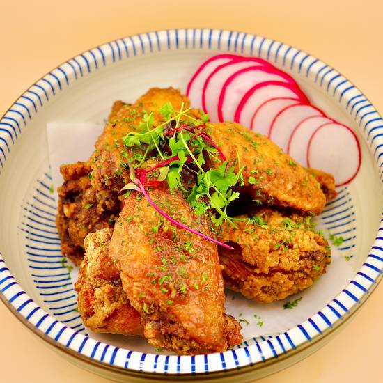 HOUSE CHICKEN WINGS