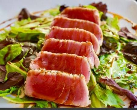 J-6 Seared Tuna Salad