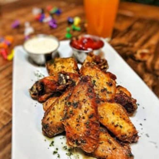 Jumbo Chicken Wings (8)