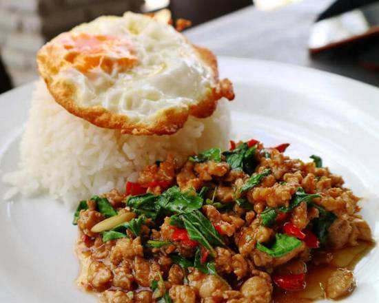 Kaphao Lard Khao