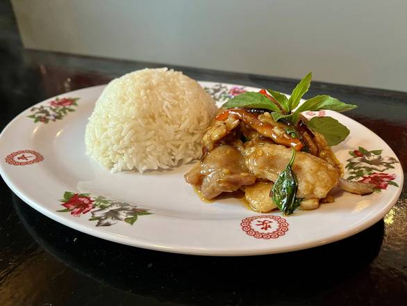 Kapraw Thai Spicy Basil (ผัดà¸à¸£à¸°à¹€à¸žà¸£à¸²)
