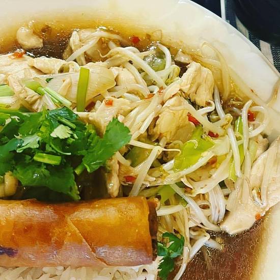 L5. Pad Bean Sprouts (Chicken)