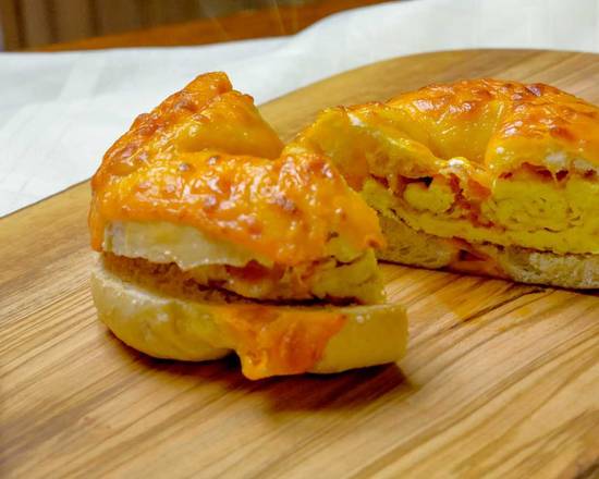 Lowers Bagel Sandwich with Bacon
