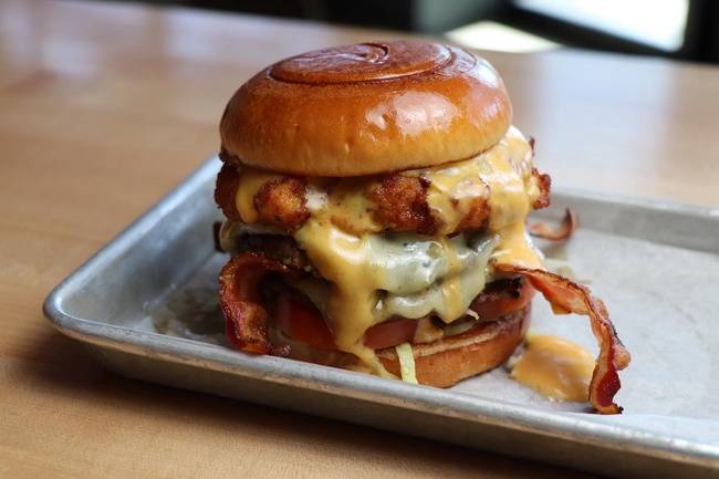 Mac Attack Burger(Togo)