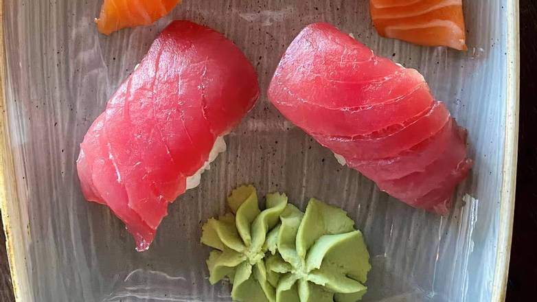 Maguro Modern Nigiri*