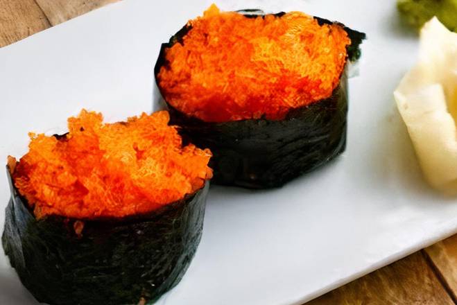 Masago Sushi (2 pcs)