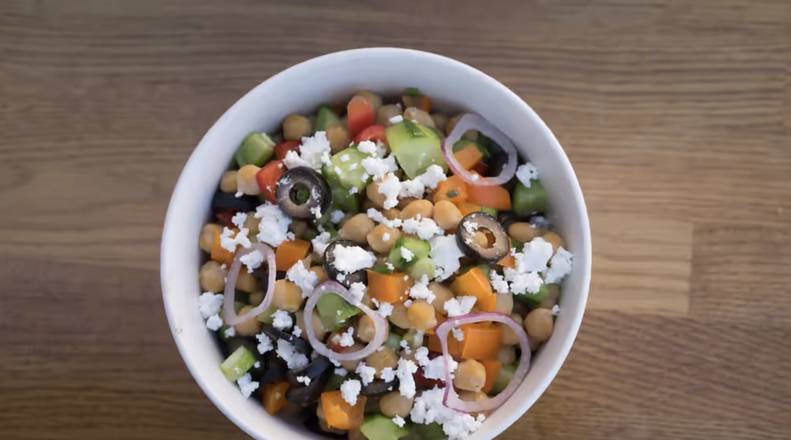 Mediterranean Chickpea Salad
