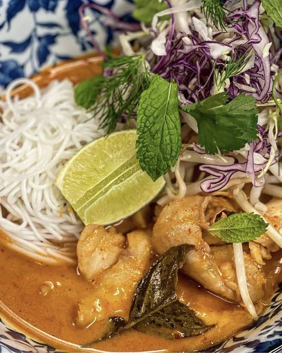 Motherland Curry (Kanom Jean)