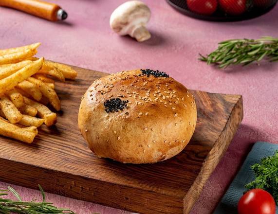 Onion Ring Burger + Fries/Onion Rings