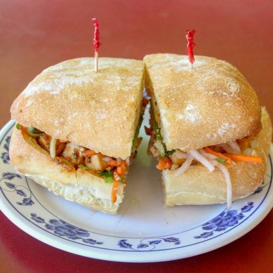 Organic Spicy Garlic Tofu Sandwich
